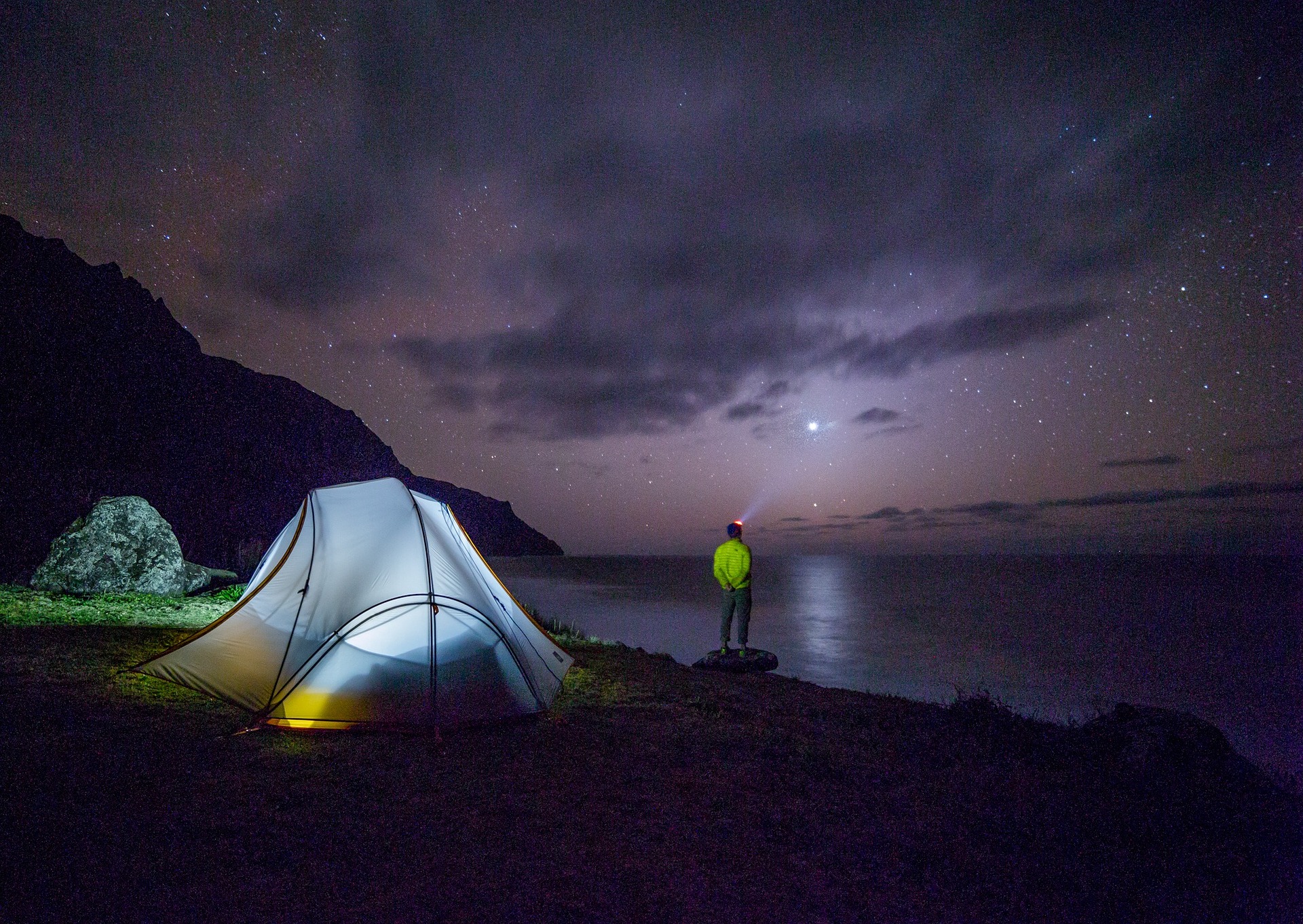 CAMPING